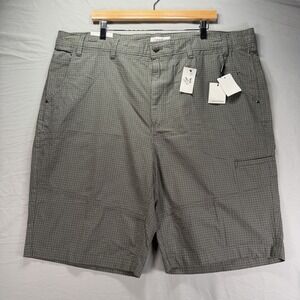 Calvin Klein Chino Shorts Mens 46 Waist Gray Check Lightweight Flat Front NWT